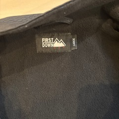 FIRST DOWN ベストの画像