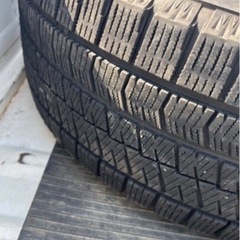 お値下げ可能です。スタッドレスタイヤの画像