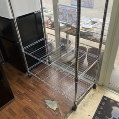 ☆お買い得☆メタルラック☆ハンガーポール付き☆の画像