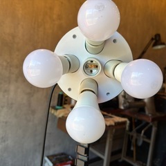 スタンド照明/折り畳み可の画像