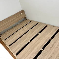 ダブルベットフレーム　たっぷり収納　
コンセント付きの画像