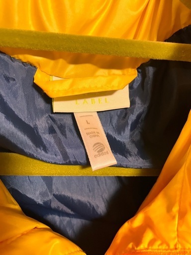 adidasジャケット(L)