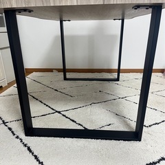 ダイニングテーブル　※チェアはありませんの画像