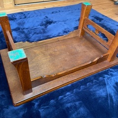 古いローテーブルですの画像