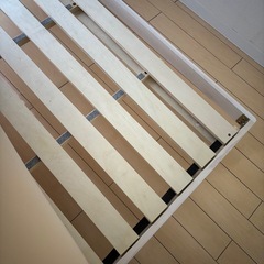 セミダブルベッドフレーム（マットレスと敷布団付も可）の画像