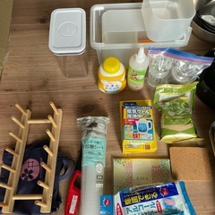 キッチン、食器用品一式 の画像