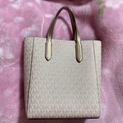 MICHEAL KORS新品未使用の画像