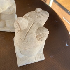 カエルの置物の画像