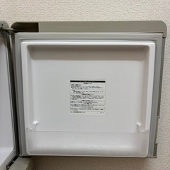 東芝冷凍冷蔵庫(137L)の画像