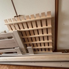 2段ベッドの画像