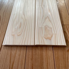 日田杉羽目板　純白無節　本実目透かし　無塗装超仕上げの画像