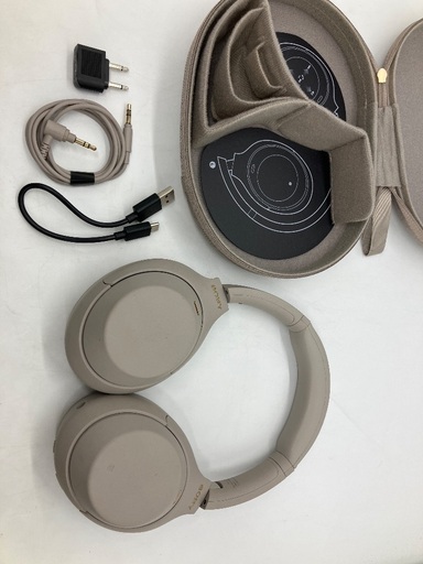トレファク足立扇店】ﾜｲﾔﾚｽﾍｯﾄﾞﾎﾝ SONY WH-1000XM4 ｹｰｽ・USBｹｰﾌﾞﾙ付の