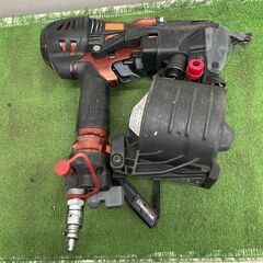 マックス HN-65N4(D) 高圧エア釘打ち機【野田愛宕店】【店頭取引限定】【中古】管理番号：ITI1OELDT8BCの画像