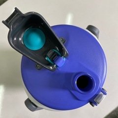 サーモス　1.9L 水筒の画像