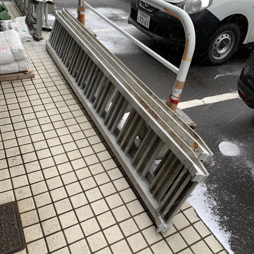 日軽金アクト株式会社　アルミブリッジ　PX30-300-35　3000ｍｍ　荷重3ｔ