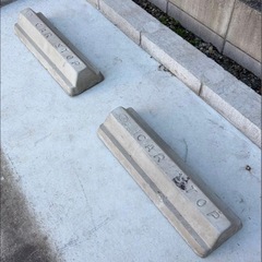 パーキングブロック コンクリート製 駐車場 車止め 2個の画像