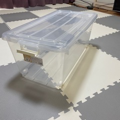 新品のコロつき衣装ケース4つセットですの画像