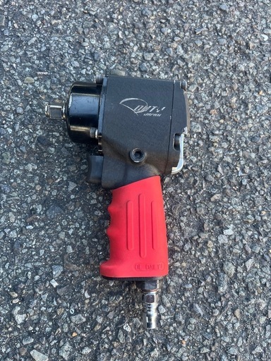 最軽量 コンパクト ハイパワーツインハンマーエアーインパクトレンチ 650Ｎｍ