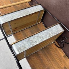 【タグ付き】salut! アンティーク塗装 アイアン 2段ラックの画像