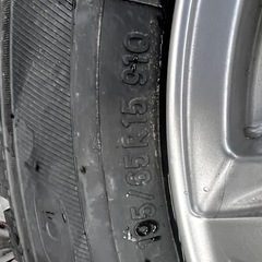 スタッドレスタイヤ4本アルミホイール付きプリウス30系に使ってましたの画像