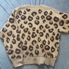 早い者勝ち　今日　Honeys 今年　ニットカーディガン　Mサイズ　アニマル柄の画像