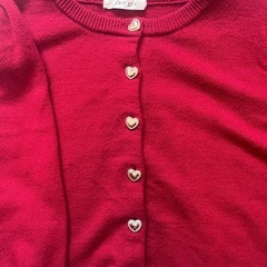 早い者勝ち　今日　カーディガン　赤　ハートボタンの画像