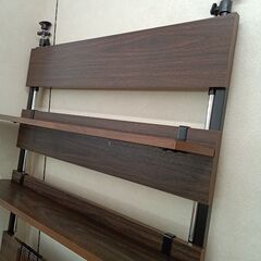 リユースのサカイ栃木店★ジモティ割あり★  突っ張り棚 ダークブラウン W80×D19×H190 クリーニング済み TC12157の画像