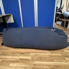 yogibo ヨギボー　ビーズクッション ロングタイプ　ネイビーの画像