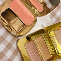 ハイブランド化粧品の画像