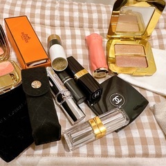 ハイブランド化粧品の画像