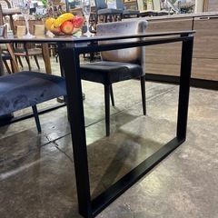 セラミックダイニングテーブルの画像