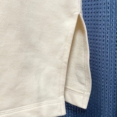 ユニクロ　長袖ワンピース　白　Mサイズの画像