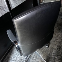 イス 在庫5台 (値段は1台の金額です)の画像