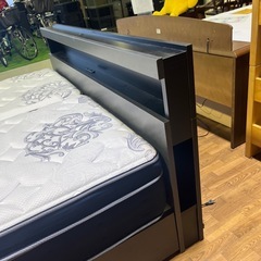 クイーンベッド　グレー　モダンの画像