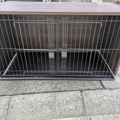 【使用感あり】アイリスオーヤマ 犬ケージ ナチュラルファニチャー ダークブラウン 小型犬用 幅122.5×奥行61×高さ62.5cmの画像