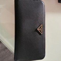 ＰＲＡＤＡ長財布 2025年物の画像