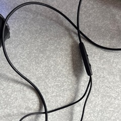 ゲーミングイヤホンの画像