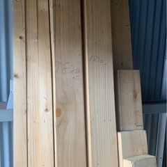 ❤️決まりました。最終断捨離❤️無料　タダ❤️古材、木材 ２×４や合板　端材色々全部引き取りの方　DIY リフォーム　リノベーションにの画像