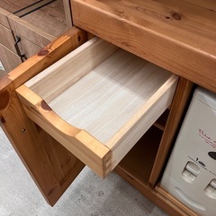 ☀️CHARDONNAY シャルドネ☀️レンジボード☀️天然木☀️パイン材☀️米びつ付き☀️コンセント付き☀️カントリー超高年式☀️おしゃれ☀️ナチュラル☀️2754の画像