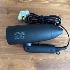 (取引先確定)【SALONIA】ドライヤー 黒 の画像