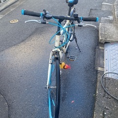 クロスバイク　6段ギア　ブルー×ホワイトの画像