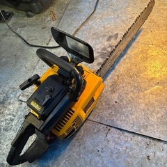 エンジンチェーンソーの画像