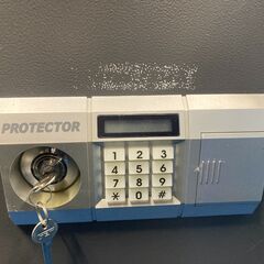 お譲りします！ テンキーロック式！！耐火金庫 （中古・Aランク）の画像