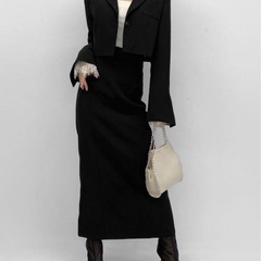 【LVEU.】ラブユ シースルーレースハイネックトップス アイボリー レースの画像