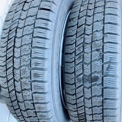 16インチスタッドレスタイヤホイールセット 175/60R16 バリ溝の画像