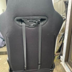 ゲーミングチェア　の画像