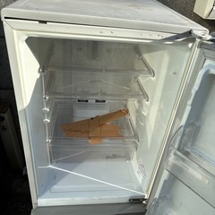 三菱148L 冷凍庫冷蔵庫　2015年の画像