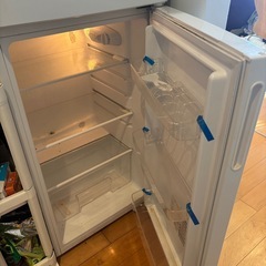 【運び出してくれる方】冷蔵庫、138L、MAXZENの画像