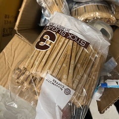 スティック砂糖、ガムシロップ、マドラーの画像