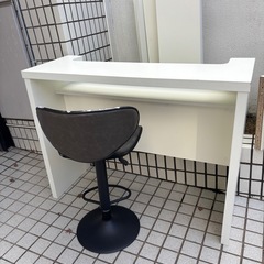 🌟本日限定！カウンターテーブルと椅子の画像